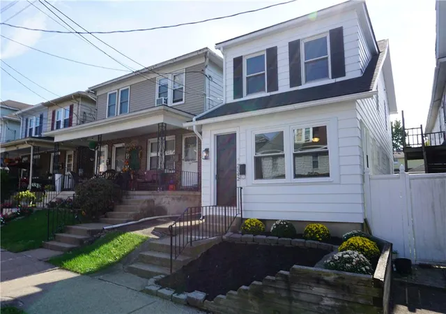 Photo 2 of Single family home for sale at 2342 Forest St, Easton, PA 18042 | MLS# 785621 | Listing updated on 2026-10-02