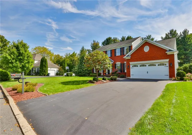 Photo 3 of Sale Pending at 4295 Kathi Dr, Bethlehem, PA 18017 | MLS# 784521 | Listing updated on 2026-10-08