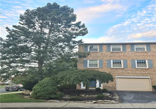 Photo 2 of Townhouse for sale at 977 Barnside Ct, Allentown, PA 18103 | MLS# 785647 | Listing updated on 2026-10-06