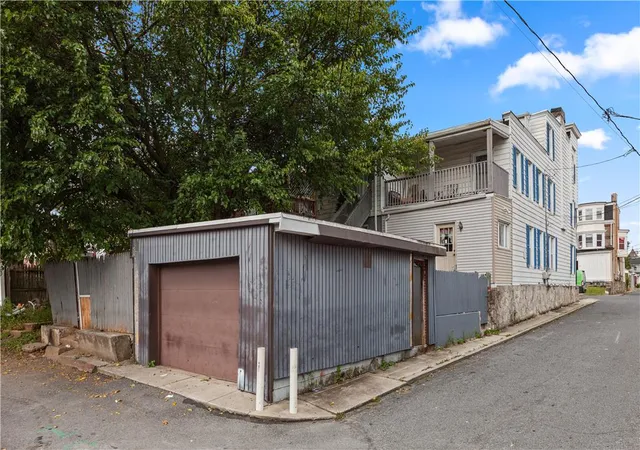 Photo 8 of Sale Pending at 743 N 5th Street, Allentown, PA 18102 | MLS# 784466 | Listing updated on 2026-10-05