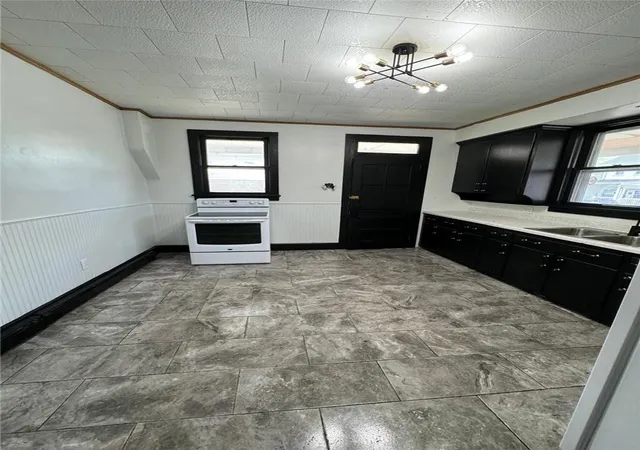 Photo 4 of Single family home for sale at 200 S Coal St, Shamokin, PA 17872 | MLS# 785656 | Listing updated on 2026-10-04