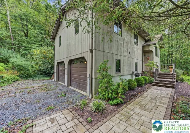 Photo 53 of Single family home for sale at 2311 Woodhaven Dr, Saylorsburg, PA 18353 | MLS# 784745 | Listing updated on 2026-10-05