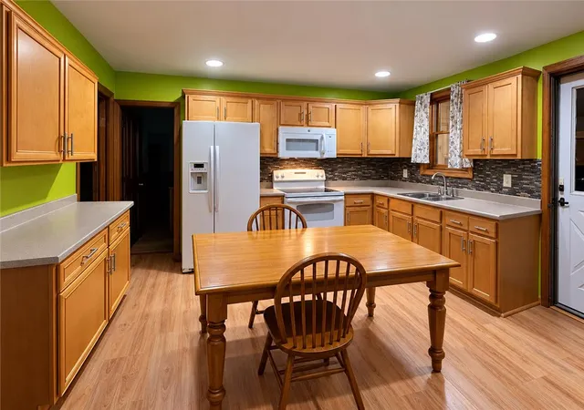 Photo 2 of Sale Pending at 729 Nazareth Pike, Nazareth, PA 18064 | MLS# 785745 | Listing updated on 2026-10-11