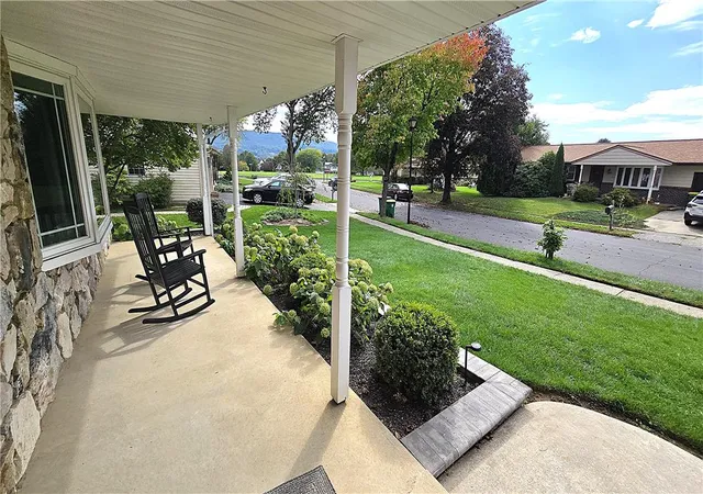 Photo 3 of Sale Pending at 3039 Magnolia Cir, Macungie, PA 18062 | MLS# 785346 | Listing updated on 2026-10-08