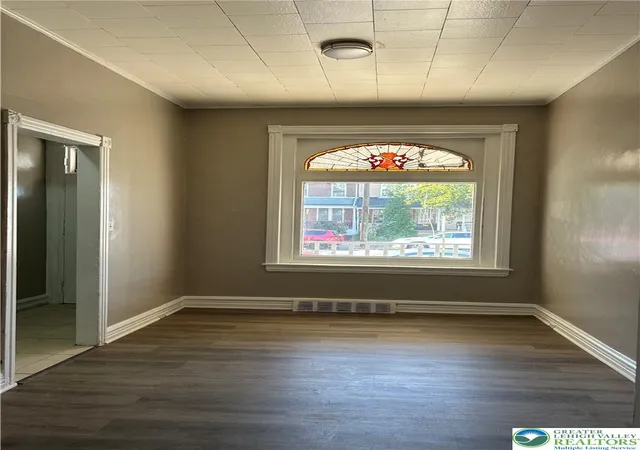 Photo 3 of Townhouse for sale at 819 N 7th Street, Allentown, PA 18102 | MLS# 785741 | Listing updated on 2026-10-05
