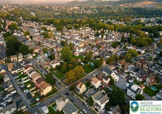 Photo 33 of Single family home for sale at 2414 Birch St, Easton, PA 18042 | MLS# 785719 | Listing updated on 2026-10-07