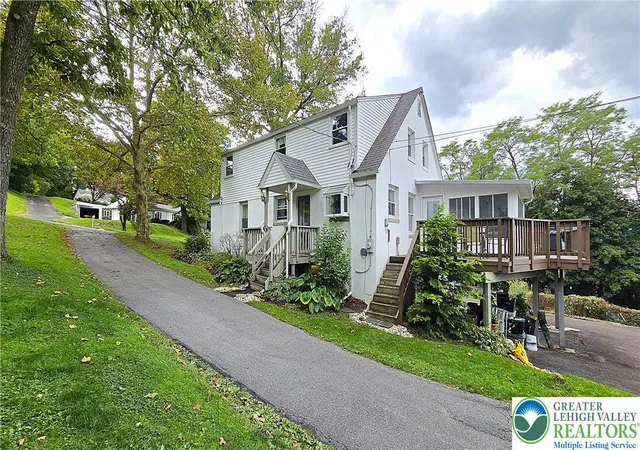 Photo 3 of Single family home for sale at 1349 Beverly Hills Rd, Coopersburg, PA 18036 | MLS# 785503 | Listing updated on 2026-10-08