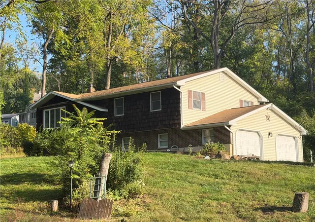Single family home for sale at 550 Ironwood Rd, Walnutport, PA 18088 | MLS# 785879