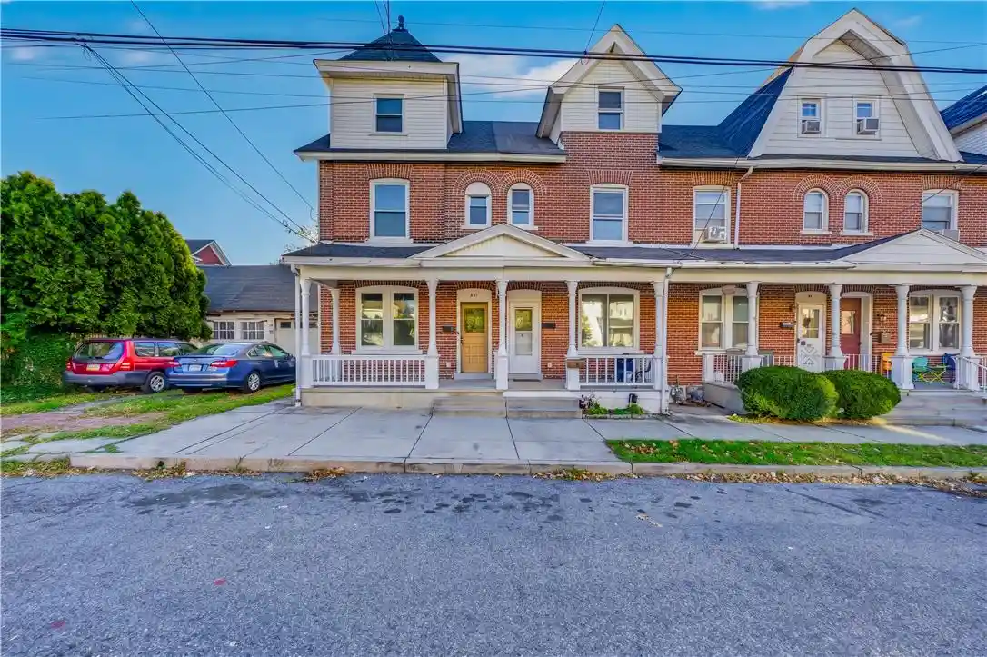 Townhouse for sale at 911 High St, Bethlehem, PA 18018 | MLS# 785857