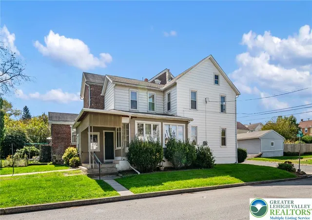 Photo 3 of Single family home for sale at 99 S Lea St, Macungie, PA 18062 | MLS# 785864 | Listing updated on 2026-10-08