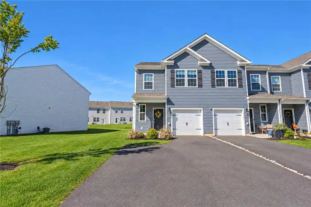 Townhouse for sale at 1268 Susan Cir, Upper Macungie Twp, PA 18031 | MLS# 785957