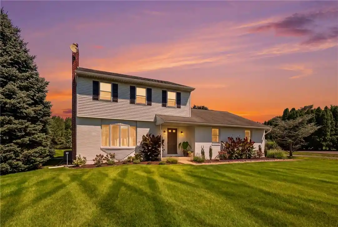 Photo 1 of Single family home for sale at 6962 Salinka Sq, Bethlehem, PA 18017 | MLS# 786126 | Listing updated on 2026-10-19