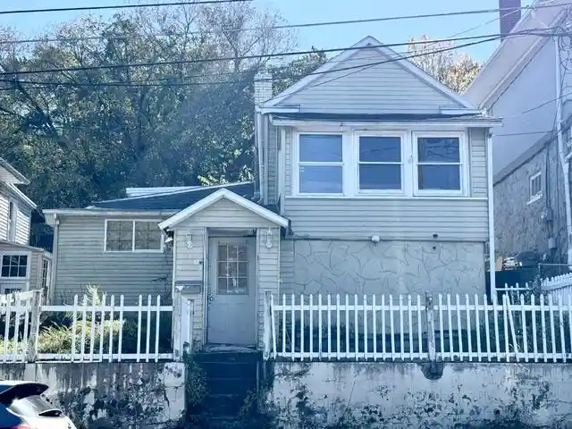 Photo 1 of Single family home for sale at 1330 E 6th Street, Bethlehem, PA 18015 | MLS# 786537 | Listing updated on 2026-10-19