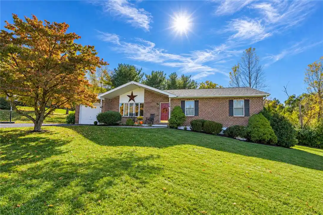 Photo 1 of Sale Pending at 7005 Dogwood Cir, Slatington, PA 18080 | MLS# 786833 | Listing updated on 2026-10-29