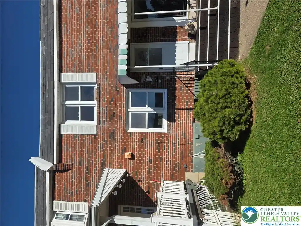 Townhouse for sale at 2133 S Lumber St, Allentown, PA 18103 | MLS# 786672