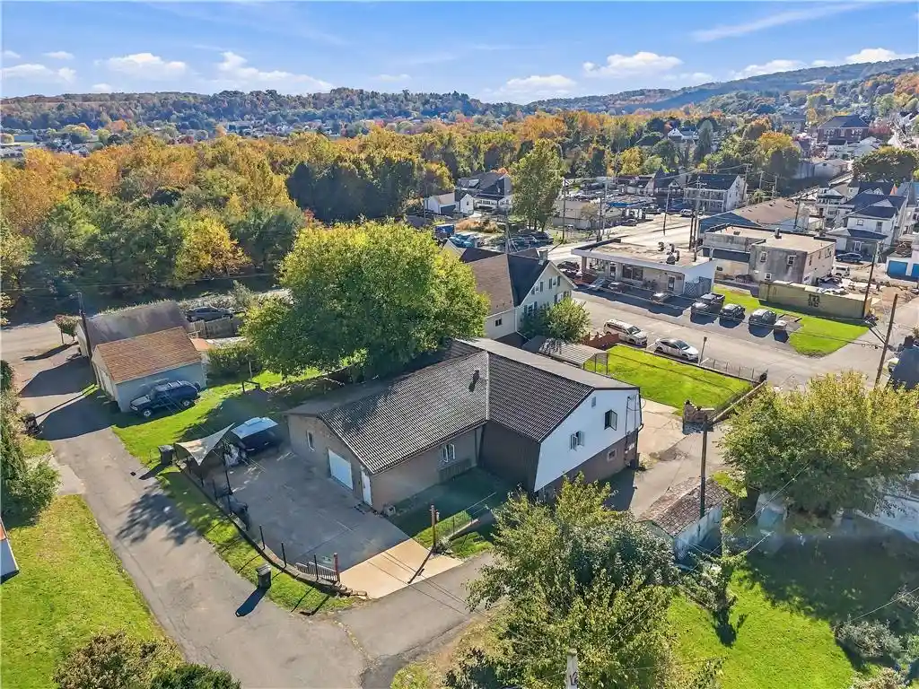 Photo 1 of Single family home for sale at 114 Chestnut St, Slatington, PA 18080 | MLS# 785450 | Listing updated on 2026-10-29