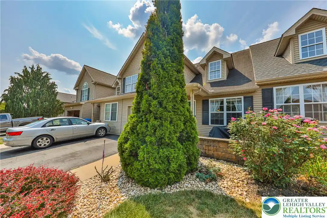 Townhouse for sale at 4034 Evergreen Rd, Allentown, PA 18104 | MLS# 787057