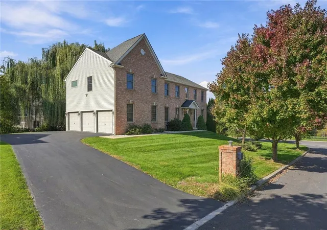 Photo 1 of Single family home for sale at 266 Richard Dr, Allentown, PA 18104 | MLS# 786936 | Listing updated on 2026-10-30