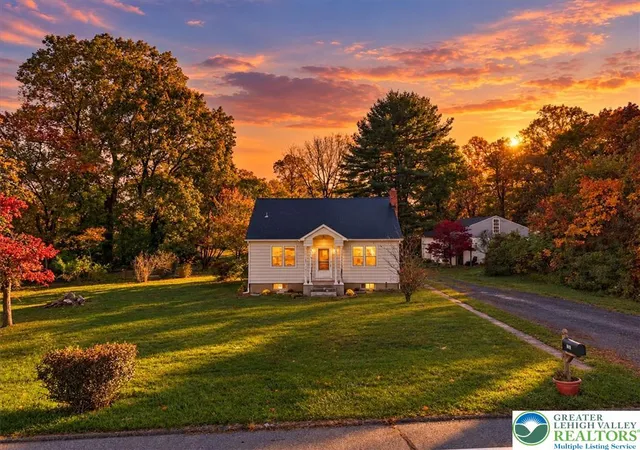 Single family home for sale at 3157 Flint Hl Rd, Hellertown, PA 18055 | MLS# 787071 | Listing updated on 2026-10-30