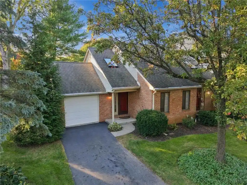Townhouse for sale at 2865 Greenleaf Ct, Bethlehem, PA 18017 | MLS# 787137
