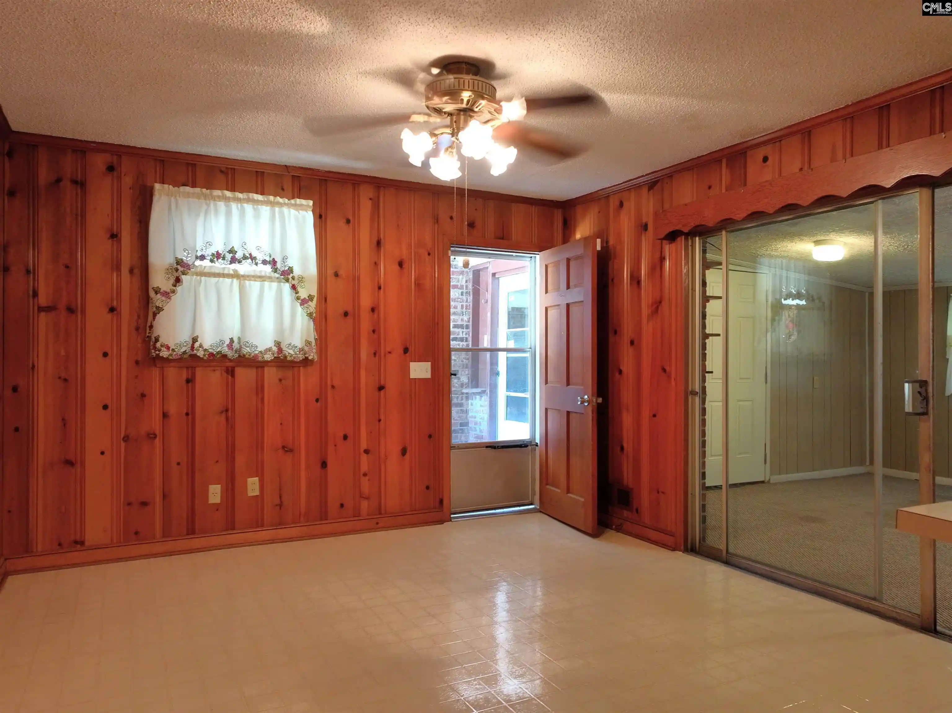 Photo 3 of Single family home for sale at 2309 Leesburg, Columbia, SC 29209 | MLS# 620652 | Listing updated on 2026-09-17