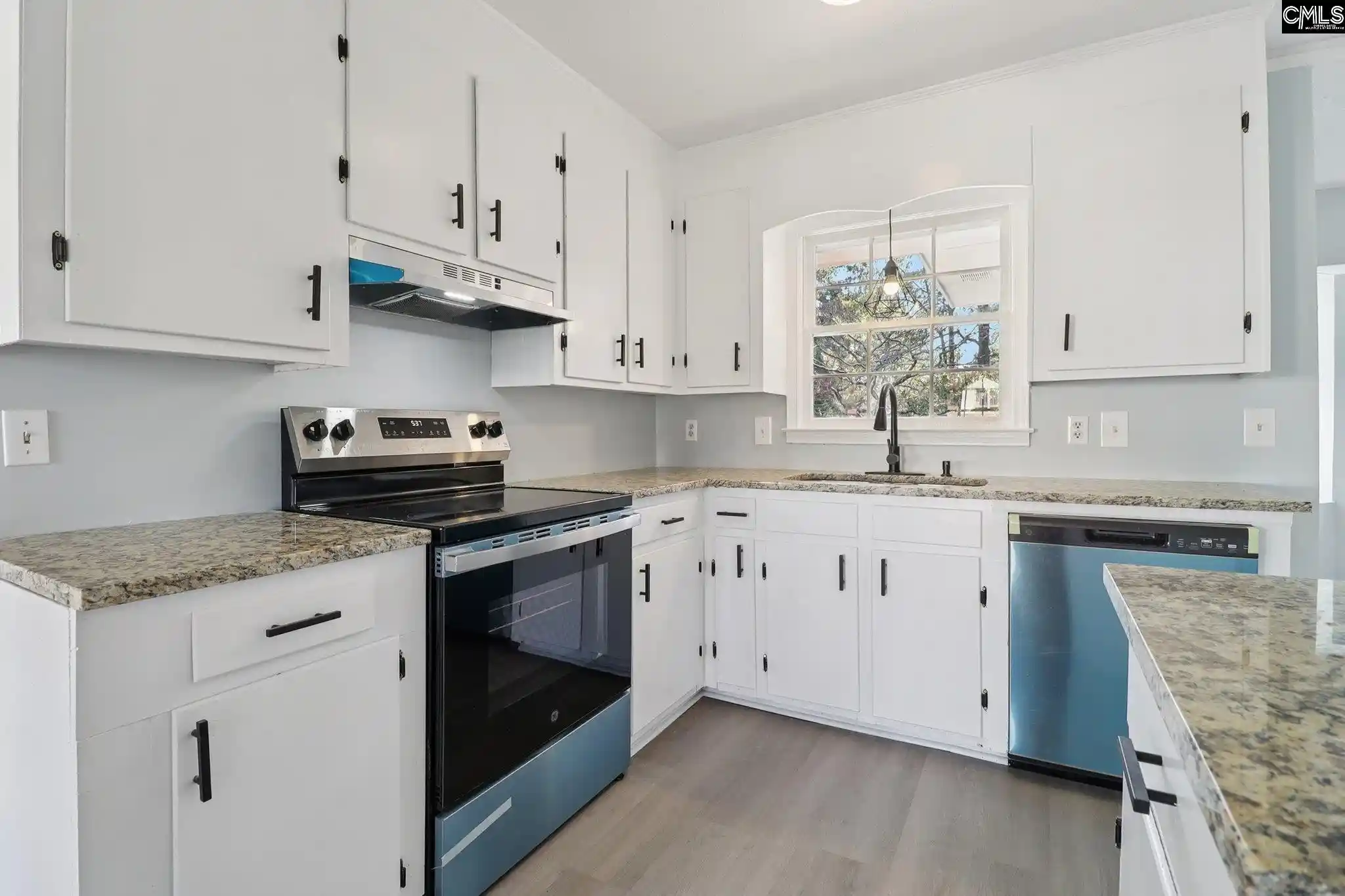 Photo 4 of Single family home for sale at 216 Meadowbury, Columbia, SC 29203 | MLS# 621280 | Listing updated on 2026-08-06