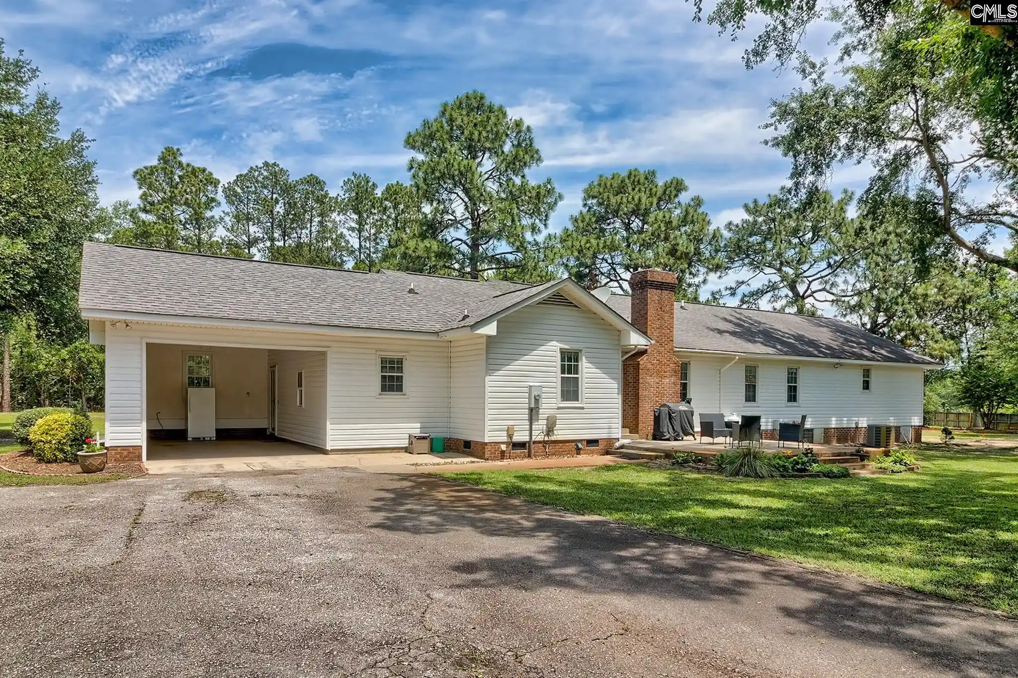 Homes for sale in Lugoff, SC | 1415 Springvale, Lugoff, SC 29078 | MLS# 621303