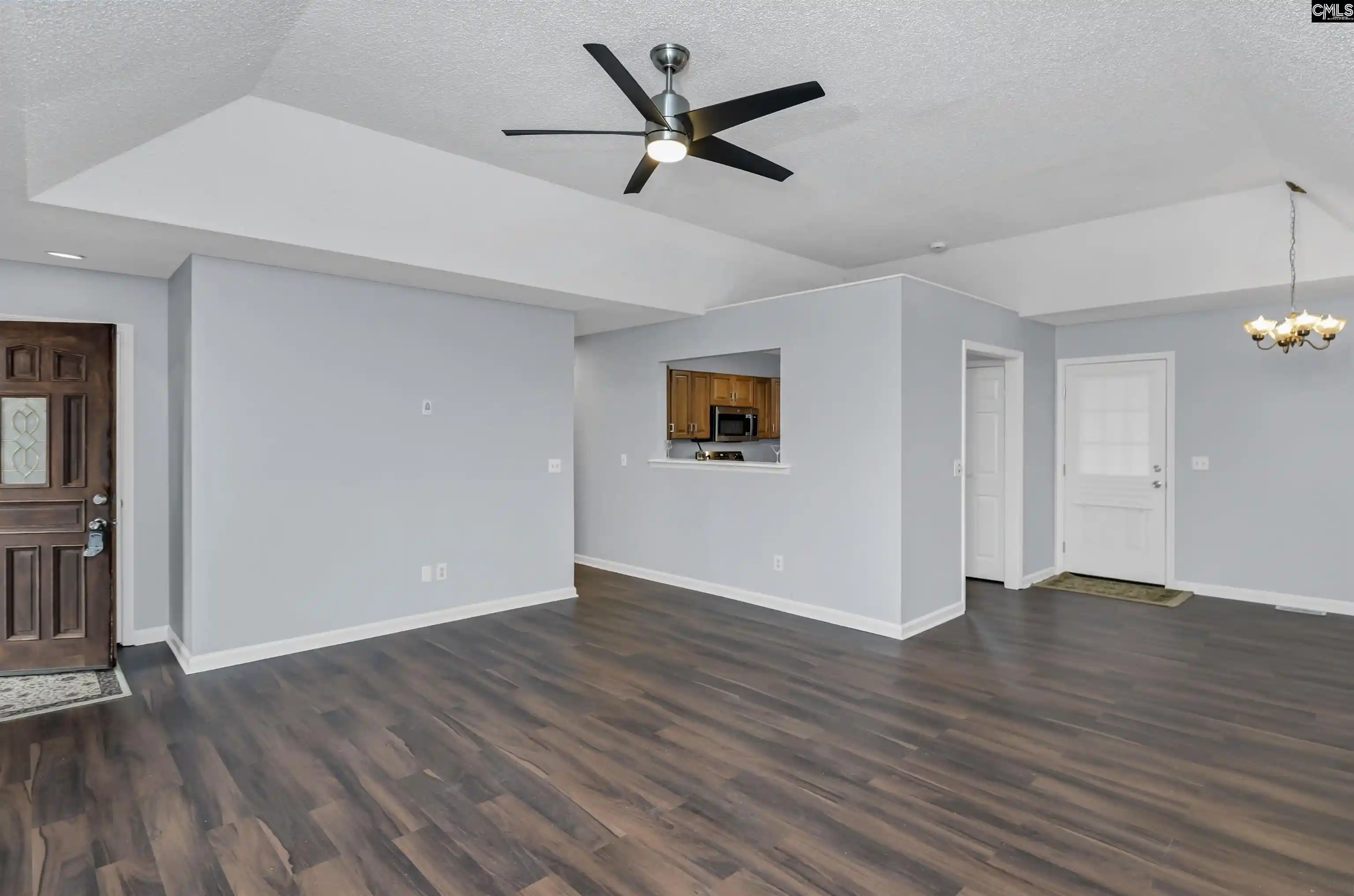 Photo 3 of Sale Pending at 123 Westshire, Columbia, SC 29210 | MLS# 626779 | Listing updated on 2026-05-12