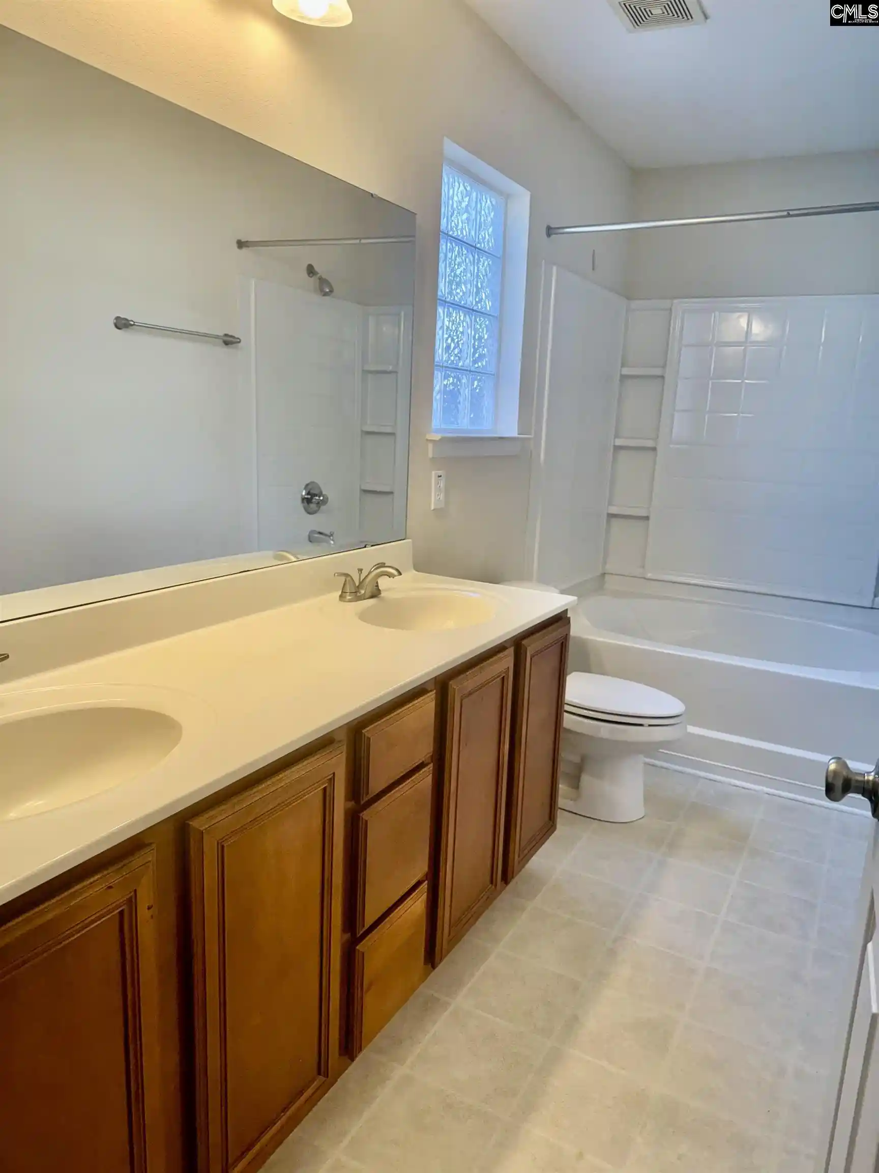 Photo 3 of Single family home for sale at 174 Preston Green, Columbia, SC 29209 | MLS# 628719 | Listing updated on 2026-09-10