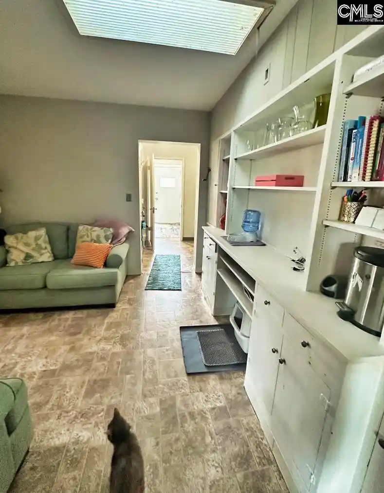 2nd image of 1000 Evergreen, West Columbia, SC 29169 | MLS# 629039