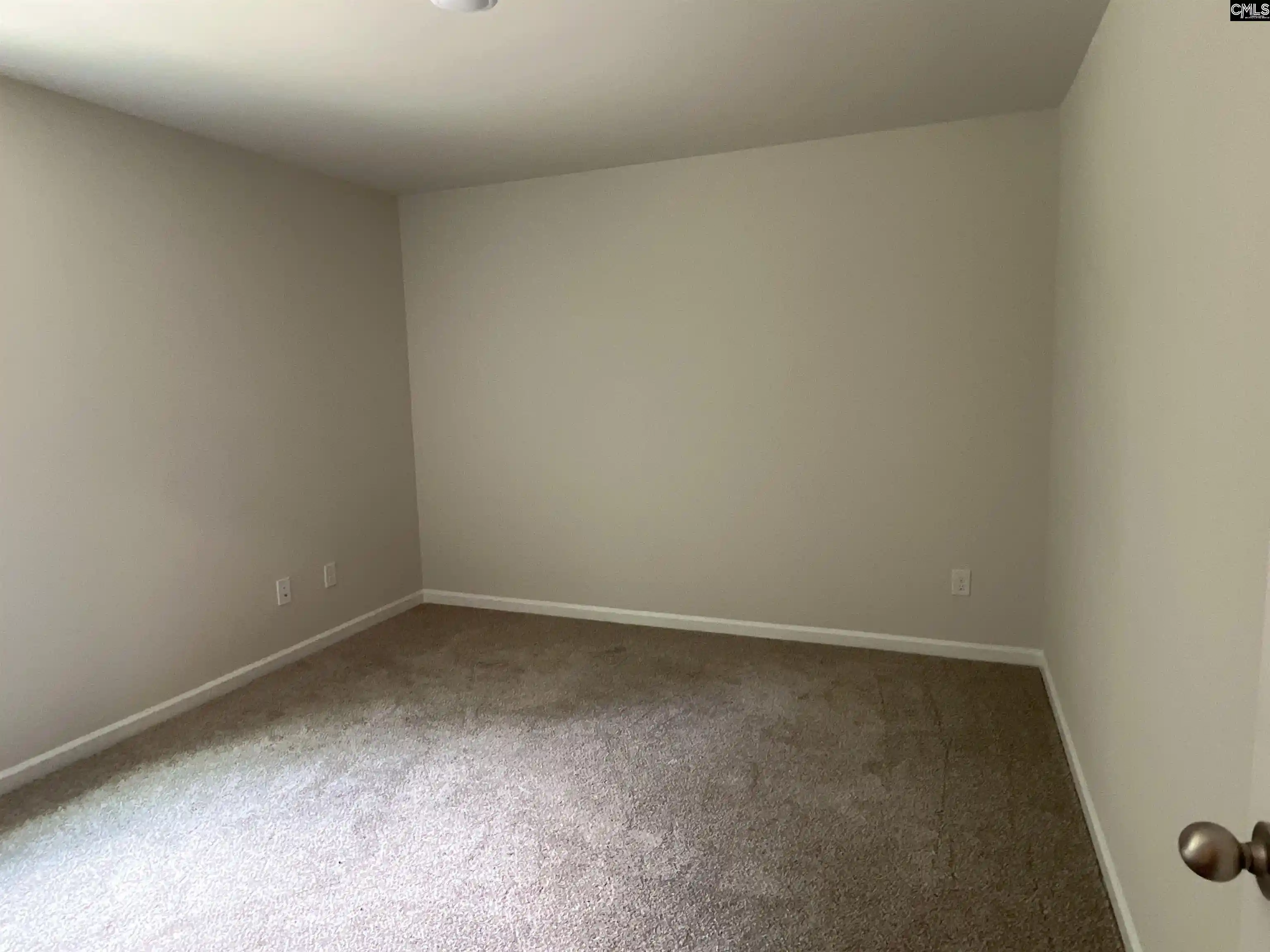 Photo 4 of Sale Pending at 1031 Pineland, Columbia, SC 29203 | MLS# 629660 | Listing updated on 2026-09-10