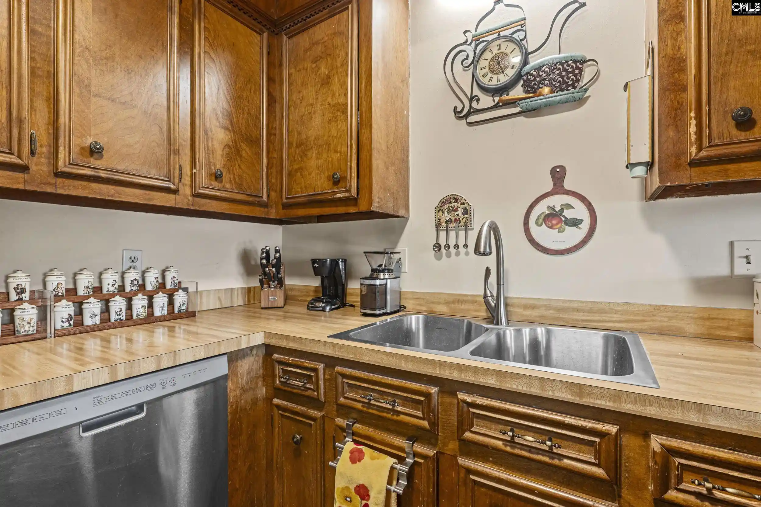 Photo 3 of Single family home for sale at 100 Dale Valley, Columbia, SC 29223 | MLS# 630078 | Listing updated on 2026-03-27