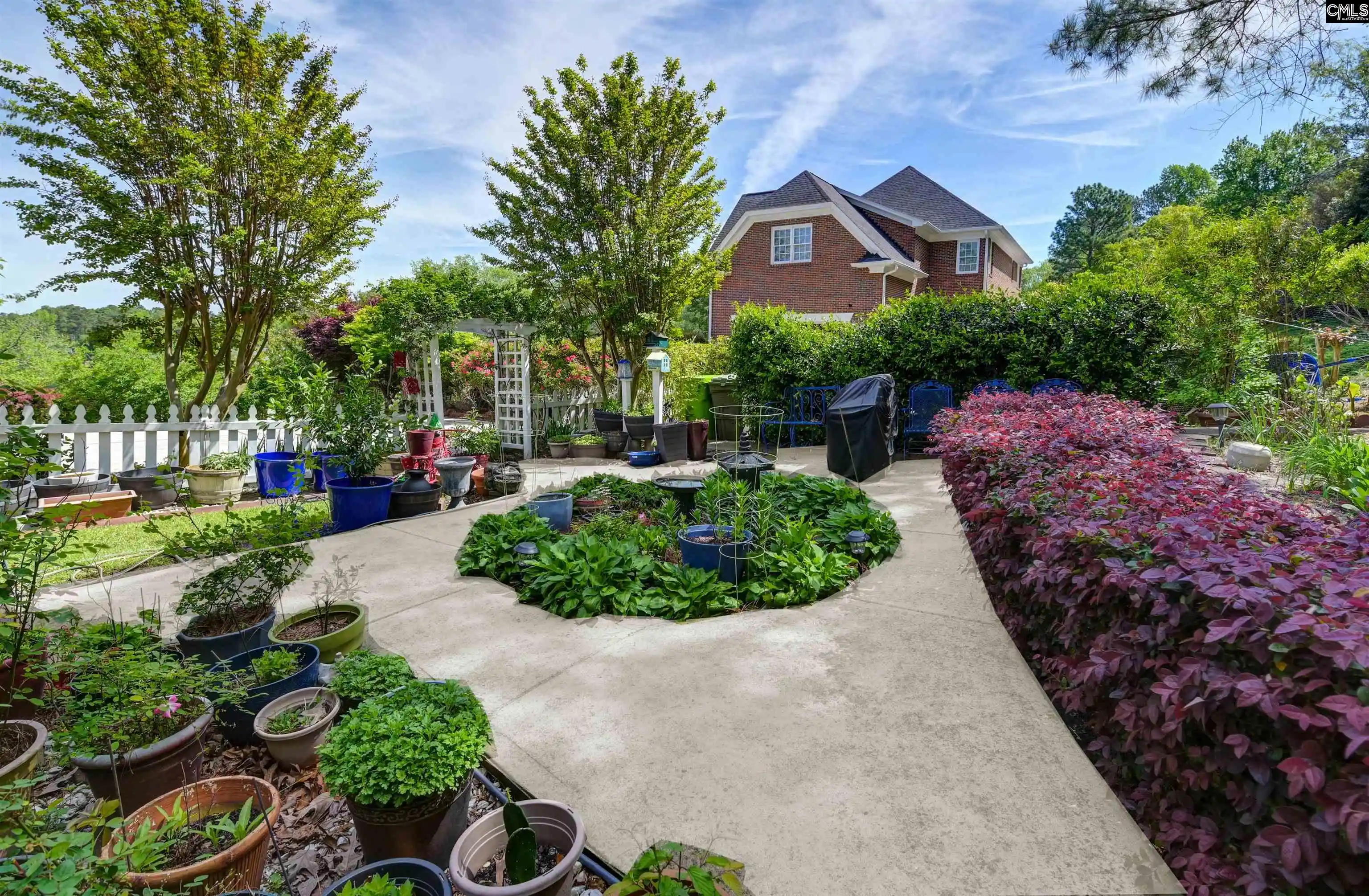 Photo 4 of Sale Pending at 108 Fallen Oak, Columbia, SC 29229 | MLS# 631317 | Listing updated on 2026-09-13