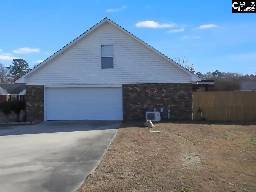 Homes for sale in Sumter, SC | 3000 Tamarah, Sumter, SC 29154 | MLS# 631396