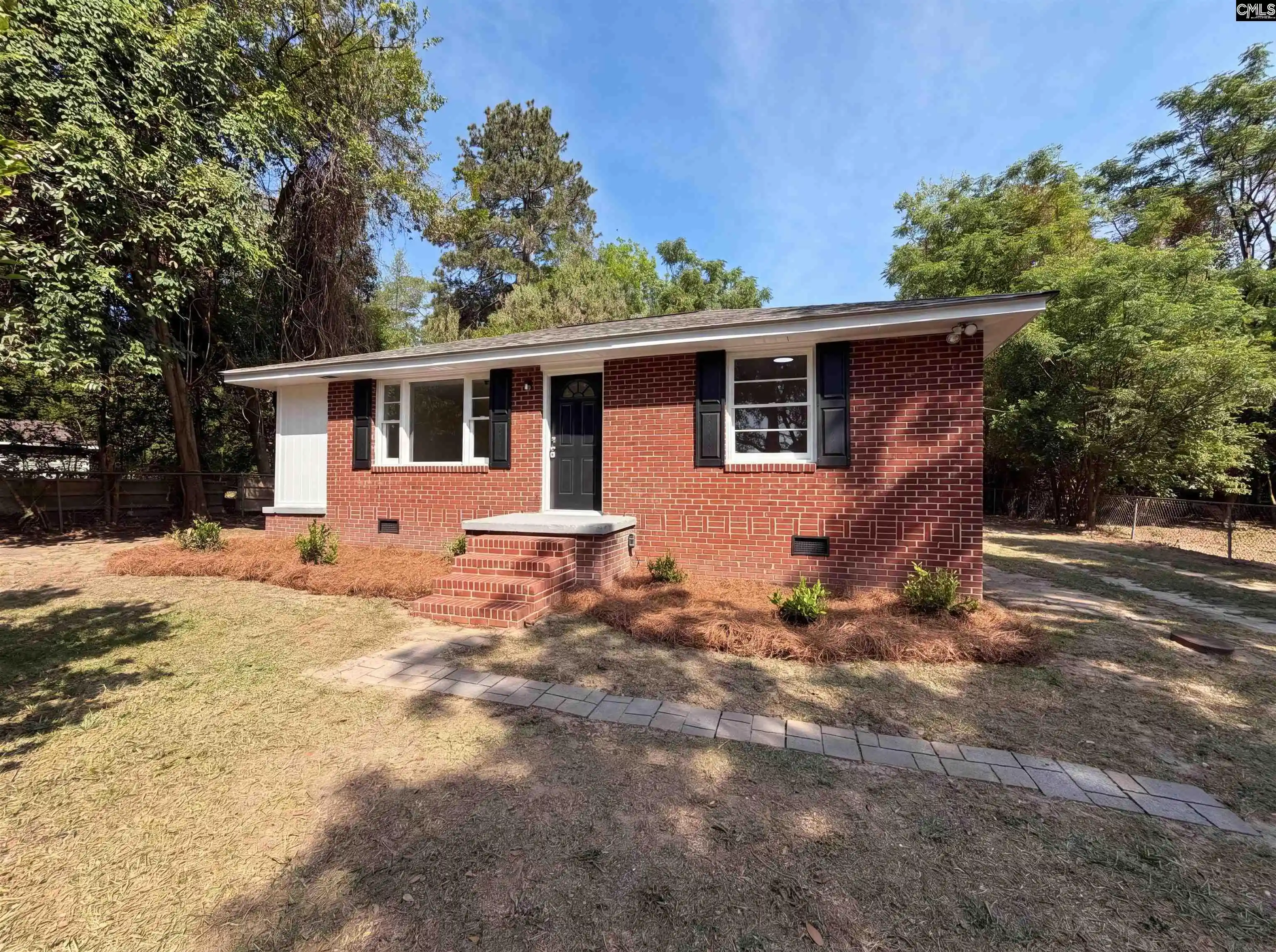 Homes for sale in Cayce, SC | 2112 Axson, Cayce, SC 29033 | MLS# 632568