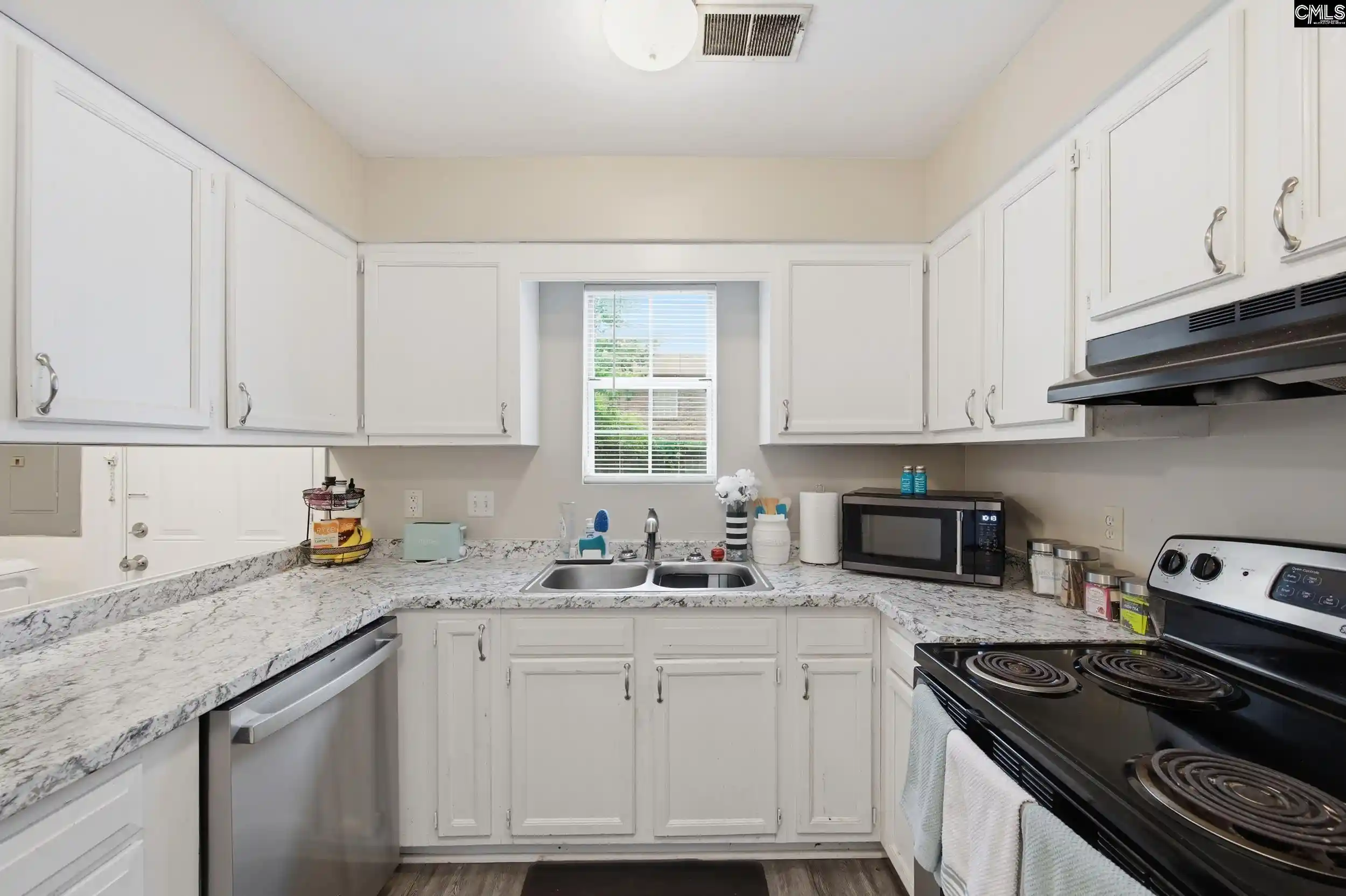 Homes for sale in Columbia, SC | 1158 Cloister, Columbia, SC 29210 | MLS# 633175
