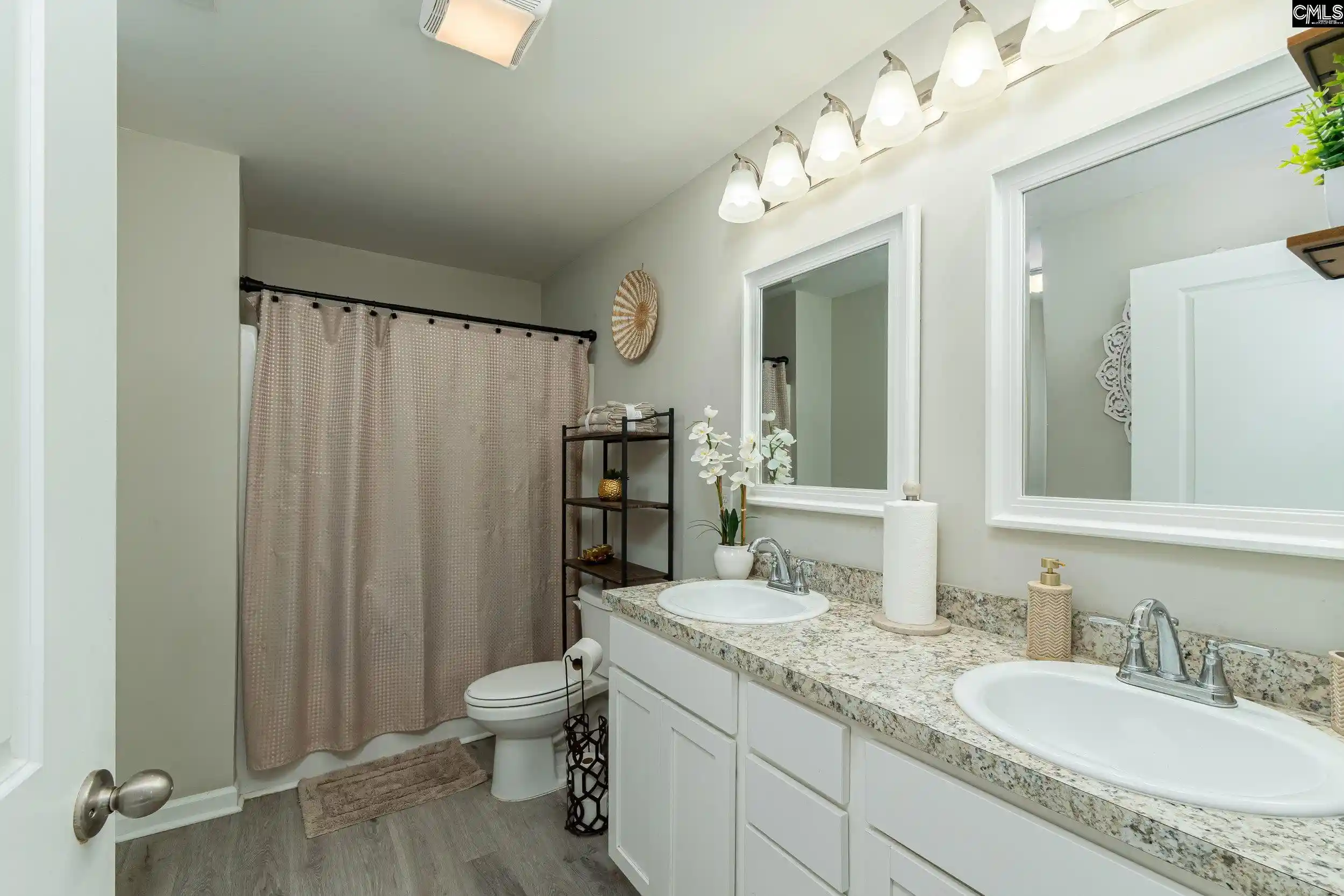 3rd image of 176 St Andrews Pl, Columbia, SC 29210 | MLS# 633645