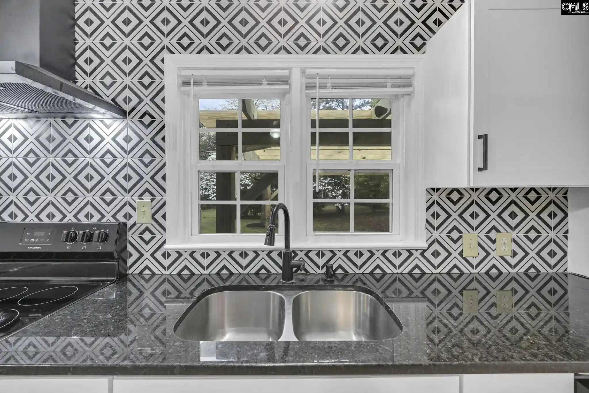 Photo 3 of Single family home for sale at 613 Veterans, Columbia, SC 29209 | MLS# 633659 | Listing updated on 2026-08-25