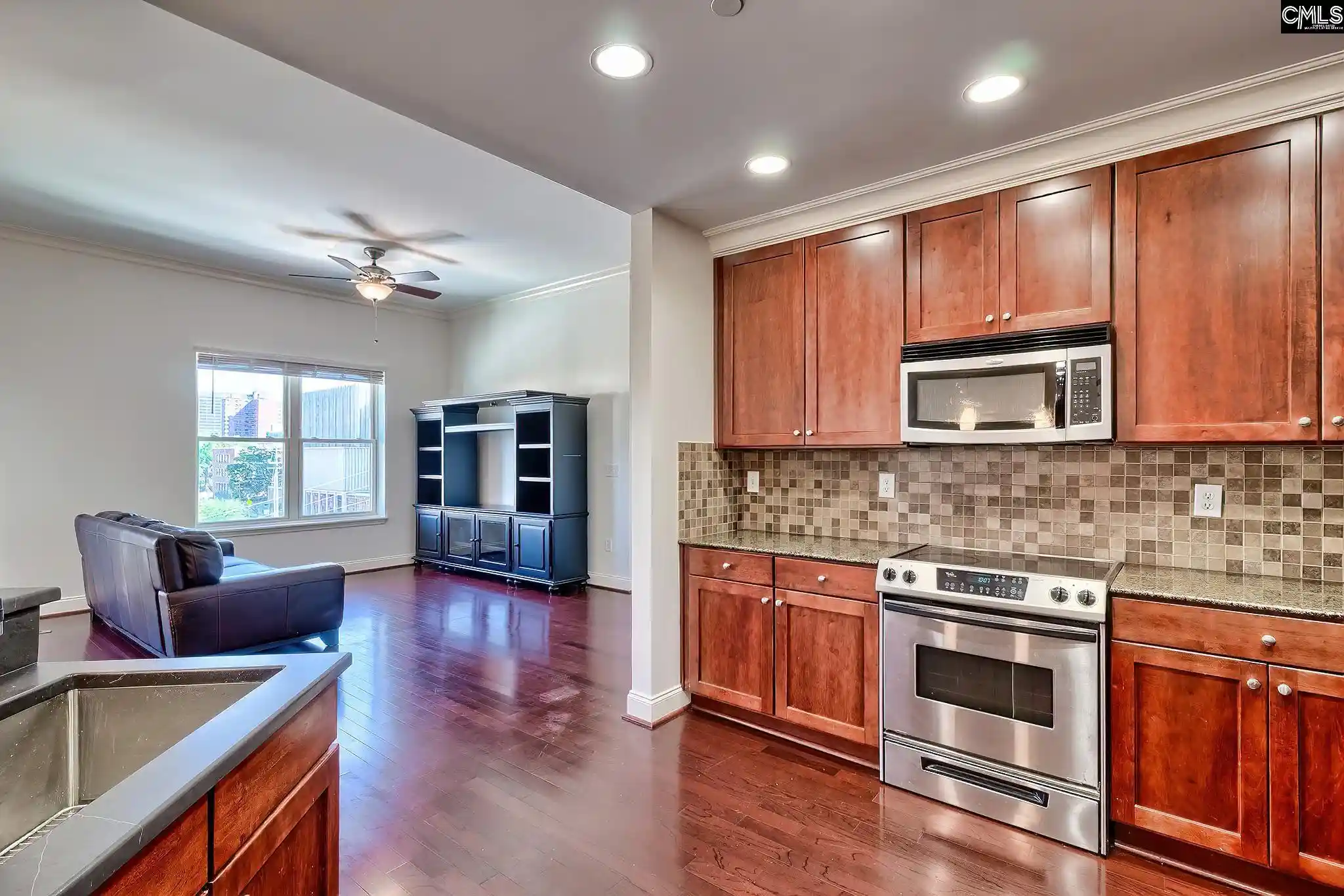 2nd image of 601 Main, Columbia, SC 29201