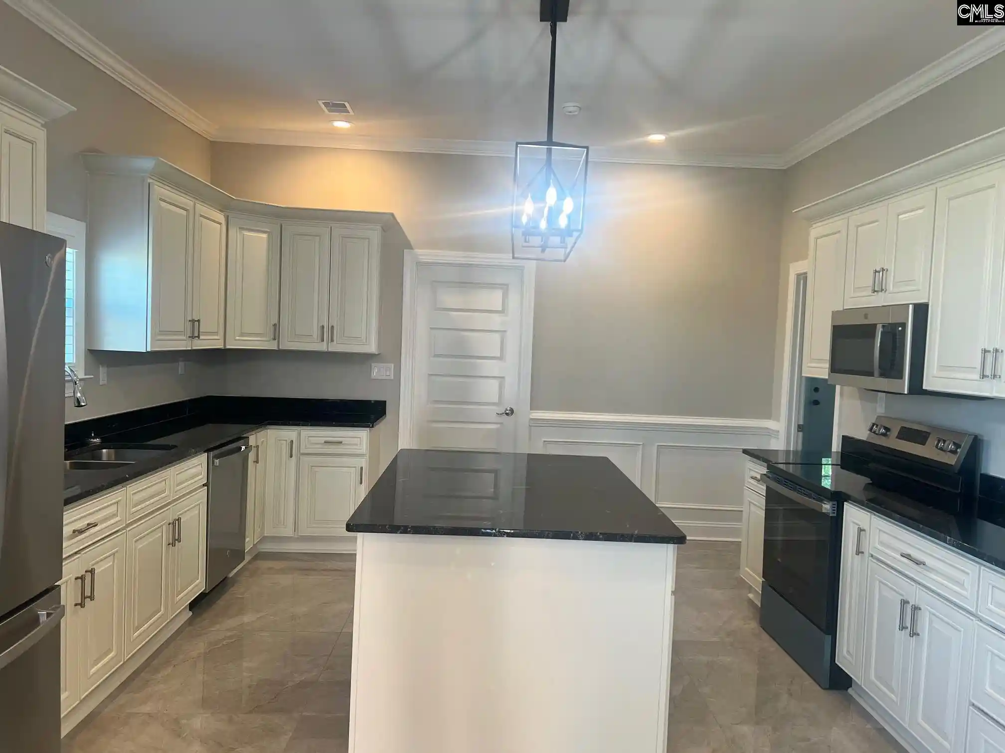 Photo 3 of Single family home for sale at 1722 Oak, Columbia, SC 29204 | MLS# 633710 | Listing updated on 2026-05-09