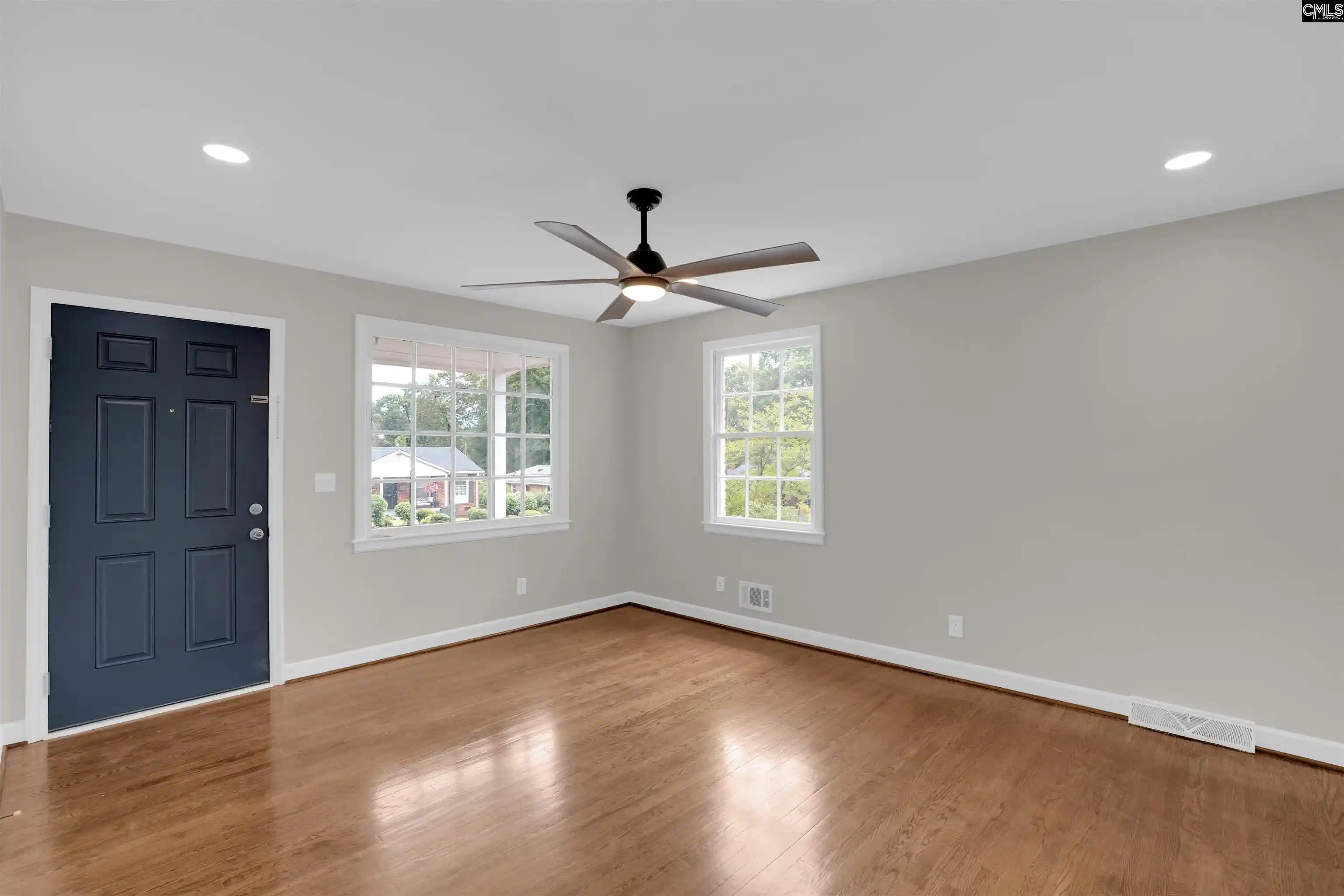 Homes for sale in Columbia, SC | 955 Laurie, Columbia, SC 29205 | MLS# 633818