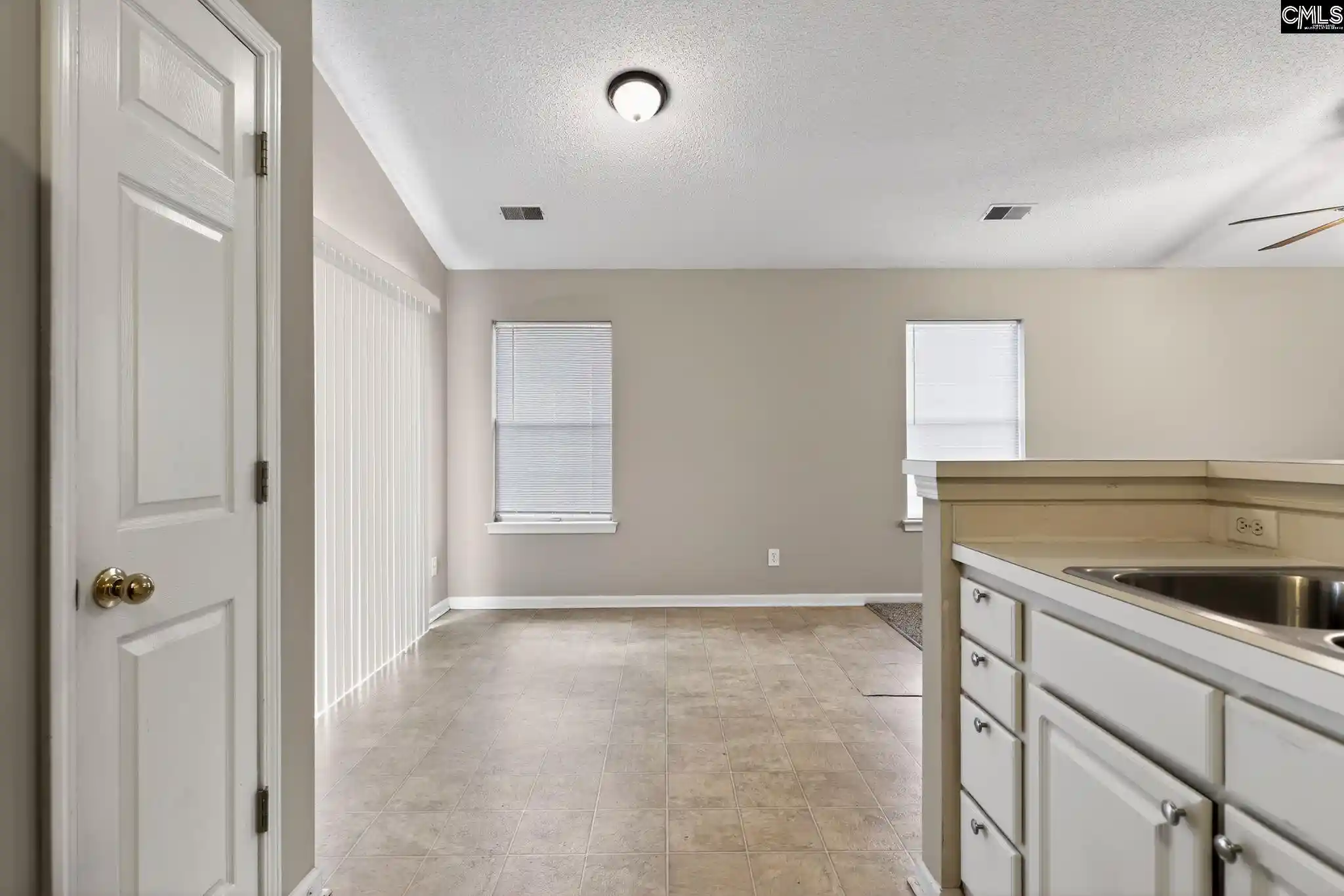 Photo 3 of Sale Pending at 10 Crimson, Columbia, SC 29229 | MLS# 634443 | Listing updated on 2026-07-08