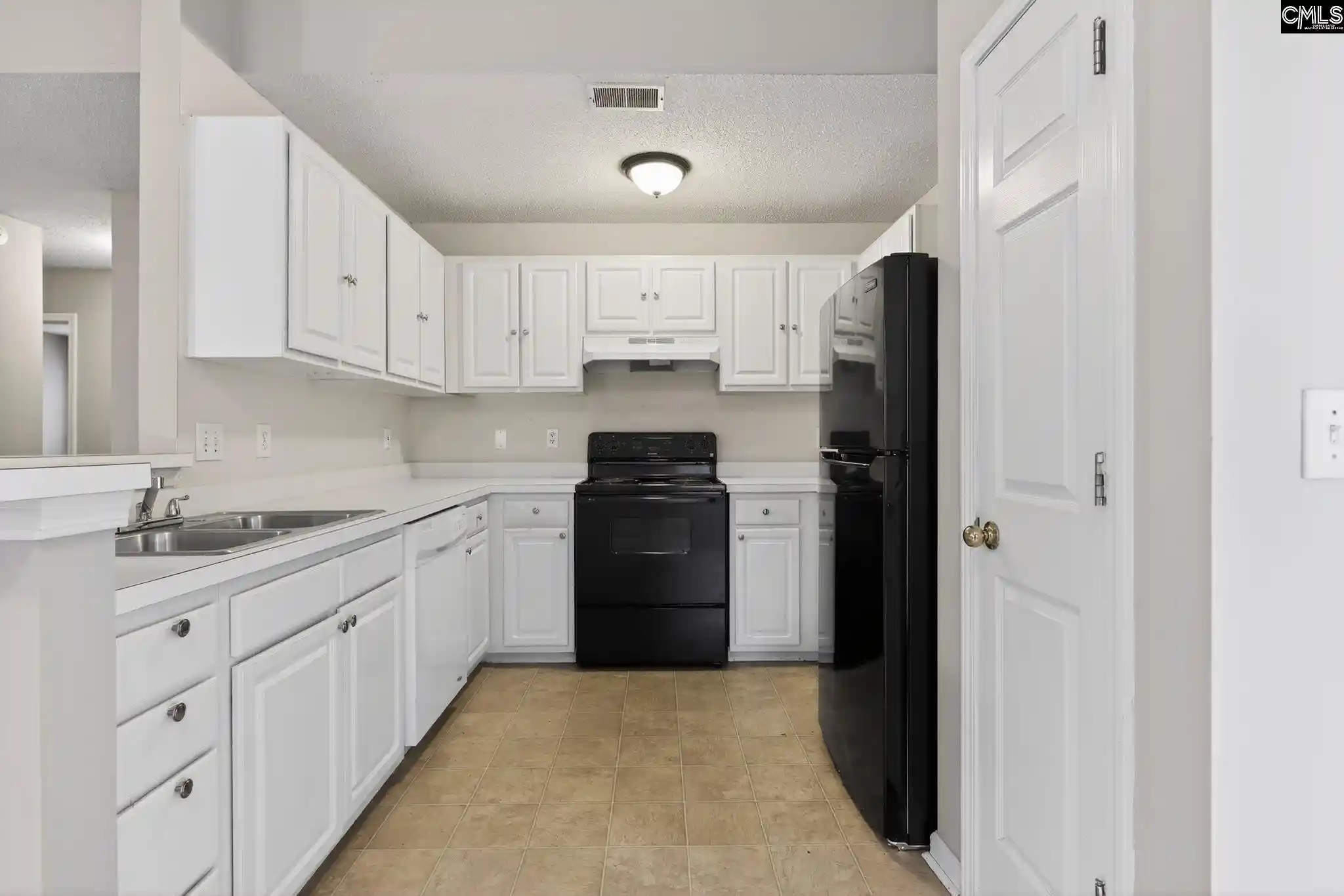 Photo 4 of Sale Pending at 10 Crimson, Columbia, SC 29229 | MLS# 634443 | Listing updated on 2026-07-08