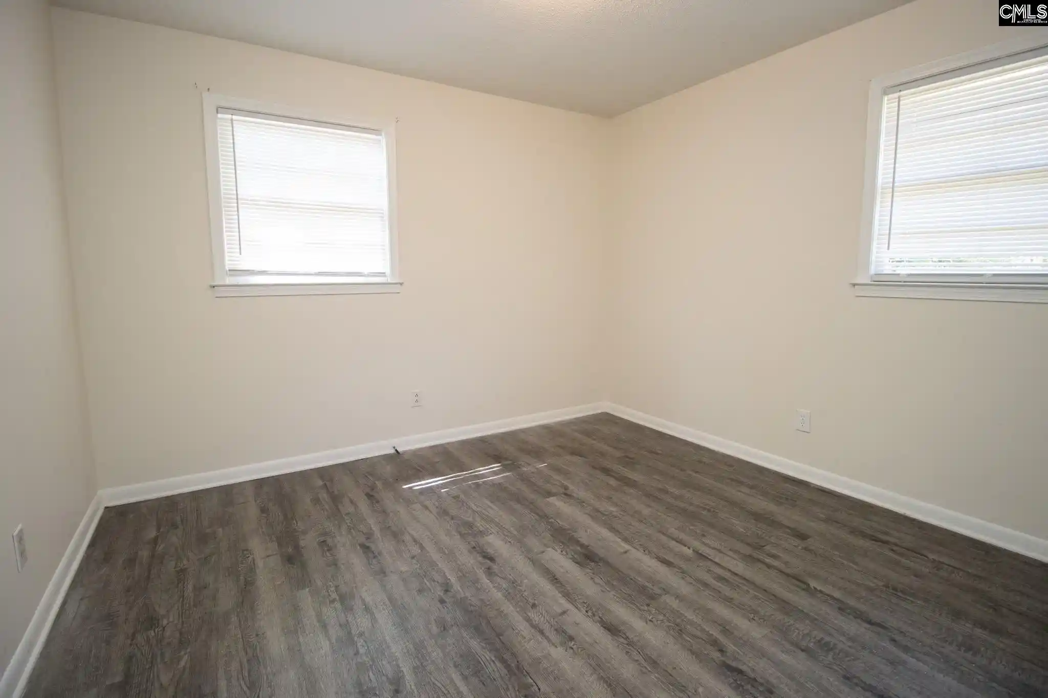 Photo 3 of Sale Pending at 3805 Trotter, Columbia, SC 29209 | MLS# 634581 | Listing updated on 2026-09-09