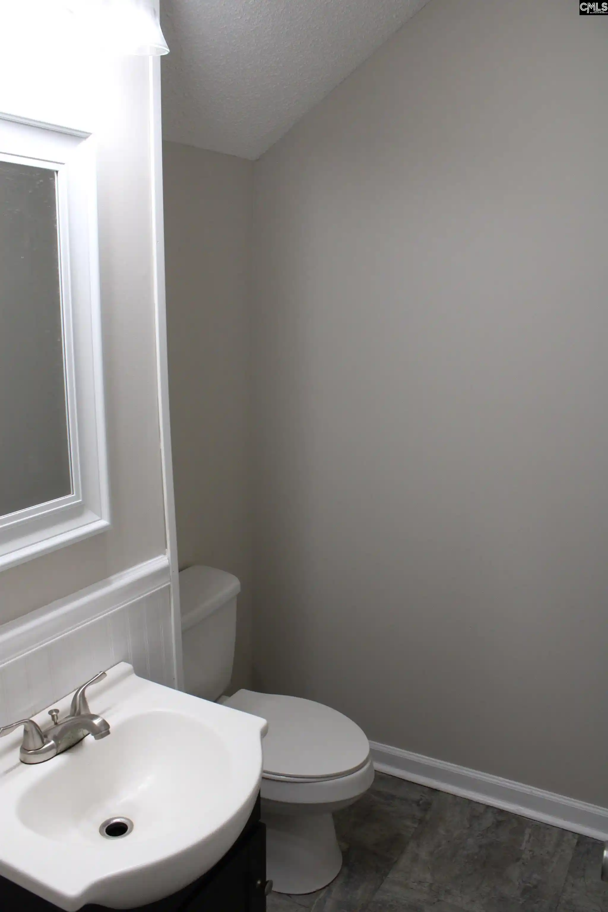 Photo 3 of Sale Pending at 184 Springway, Columbia, SC 29209 | MLS# 634643 | Listing updated on 2026-08-03