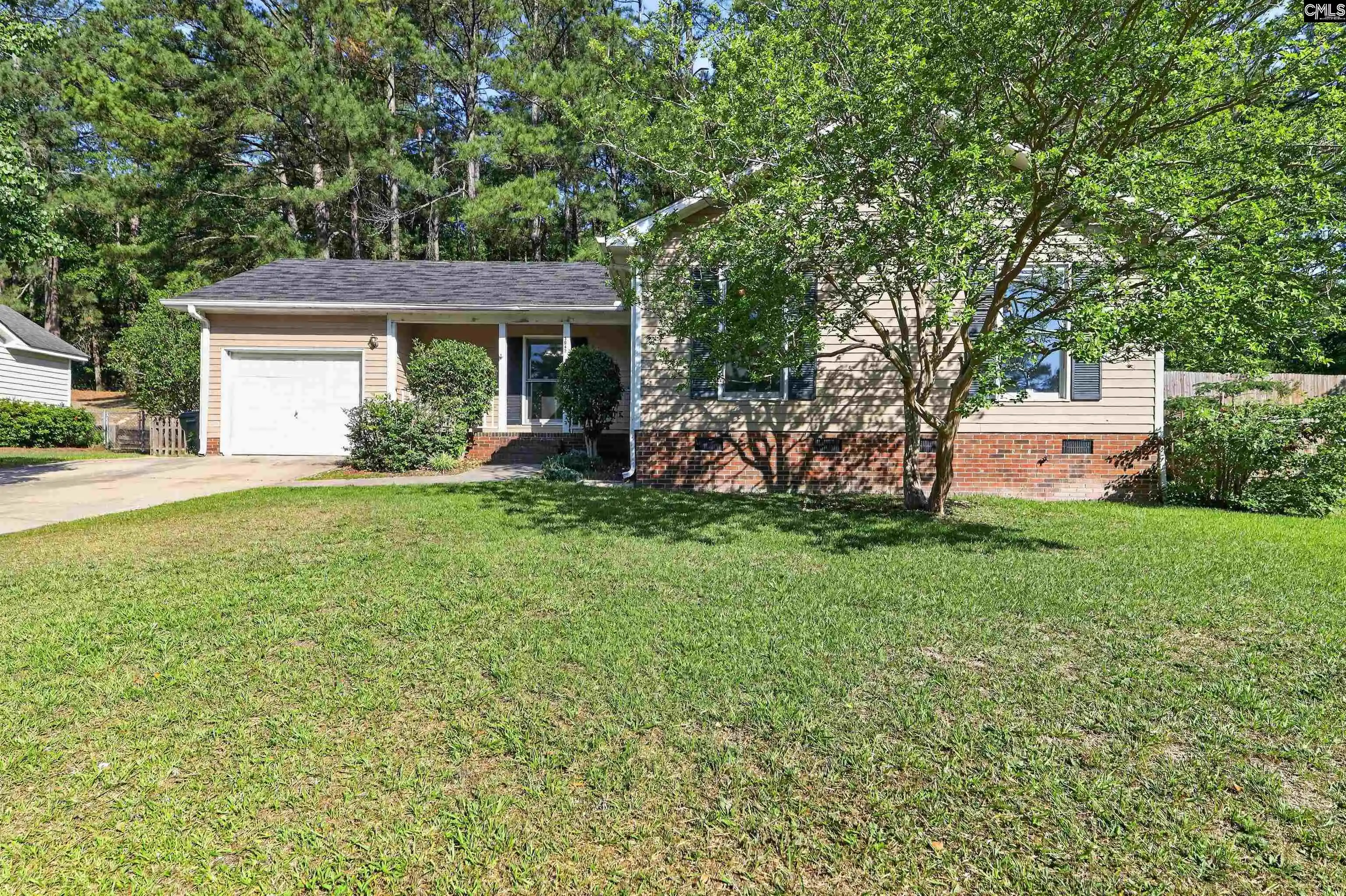 Homes for sale in Columbia, SC | 3643 Linbrook, Columbia, SC 29204 | MLS# 634848