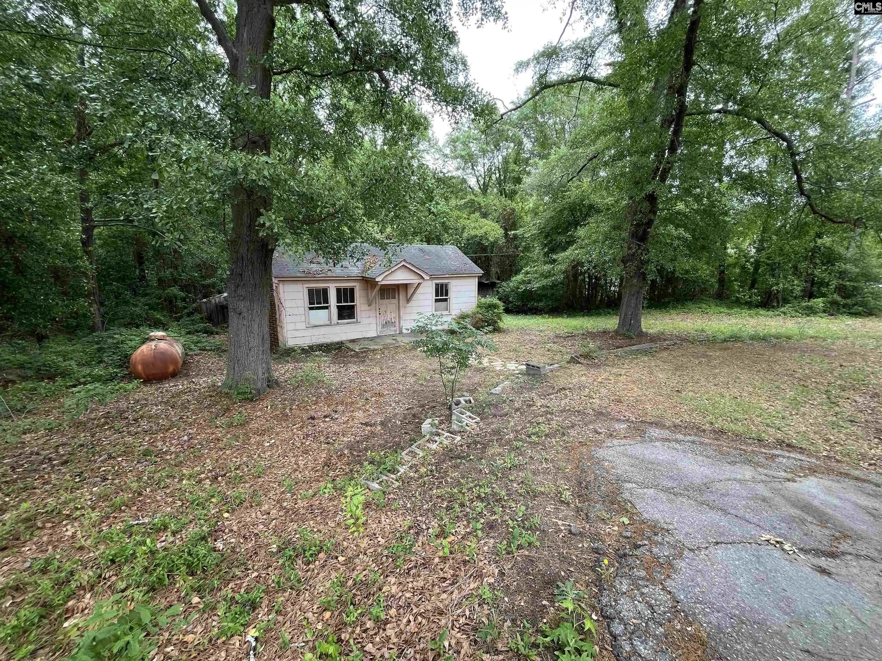Photo 2 of Single family home for sale at 6930 Monticello, Columbia, SC 29203 | MLS# 635277 | Listing updated on 2026-09-01