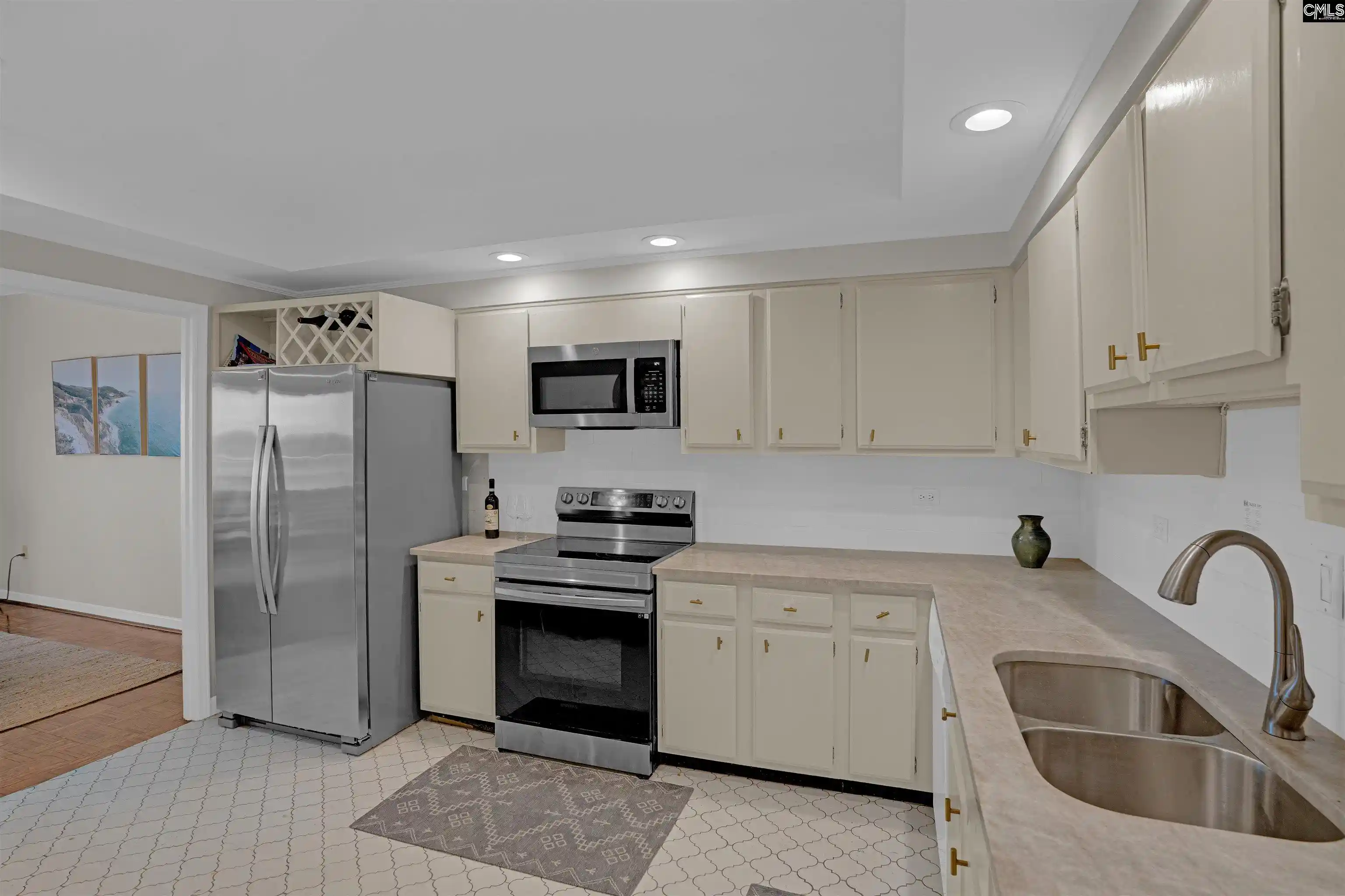 2nd image of 1829 Senate St, Columbia, SC 