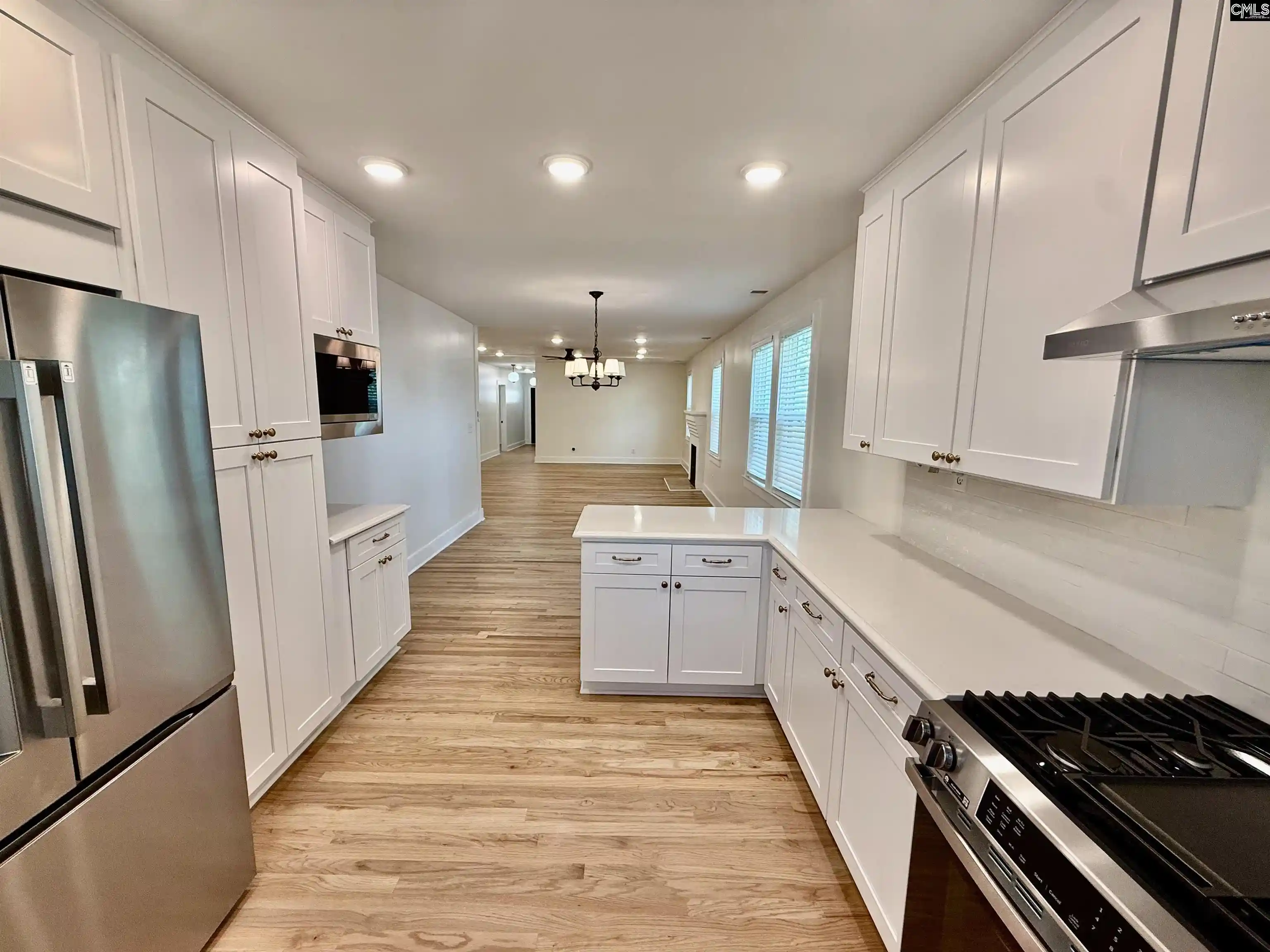 Photo 2 of Single family home for sale at 818 Poinsettia, Columbia, SC 29205 | MLS# 635964 | Listing updated on 2026-09-02