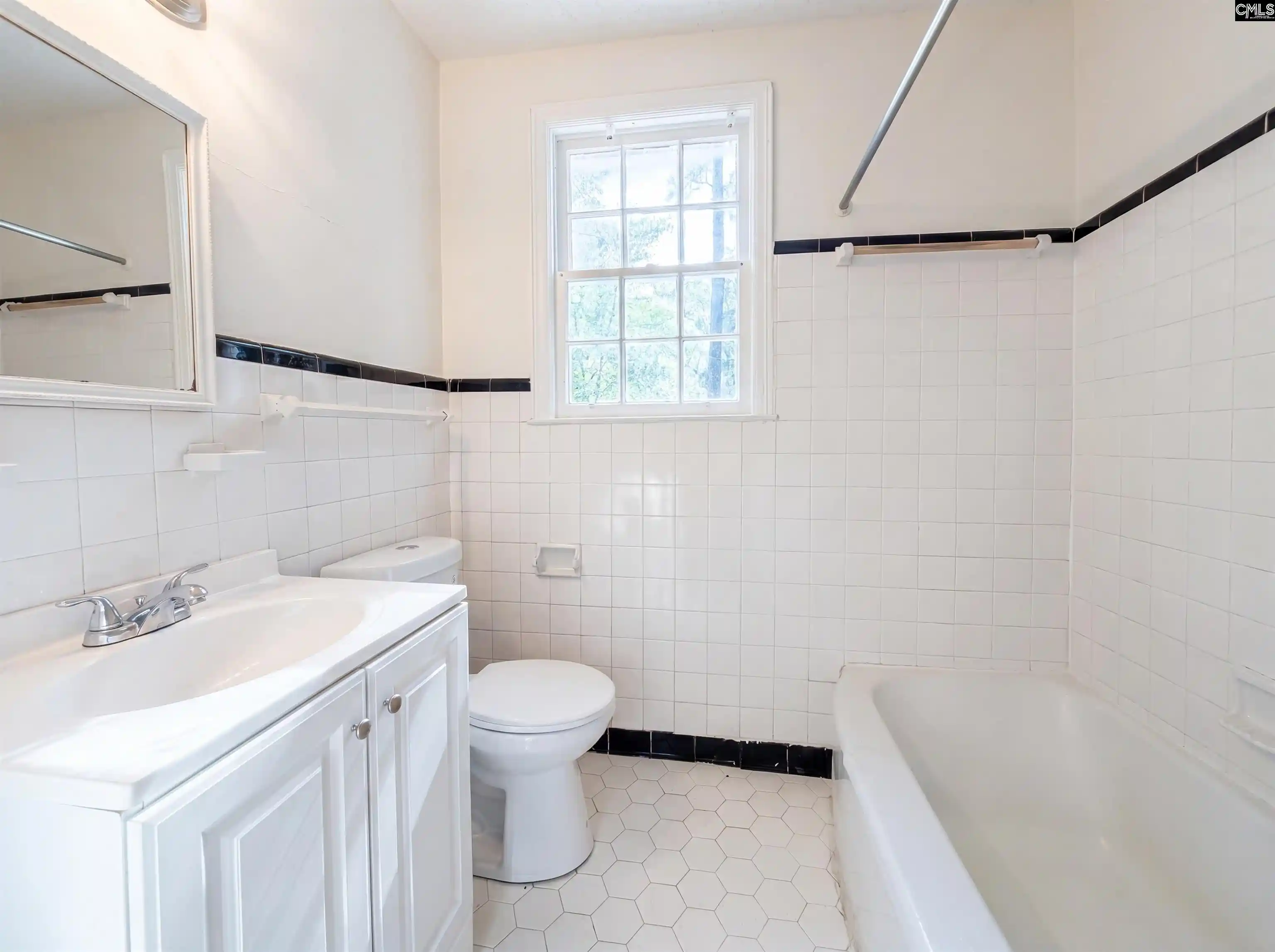 Photo 3 of Single family home for sale at 1901 Glenwood, Columbia, SC 29204 | MLS# 636004 | Listing updated on 2026-09-17